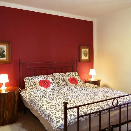 Casa Secondo 450s * Livo (Lombardy)